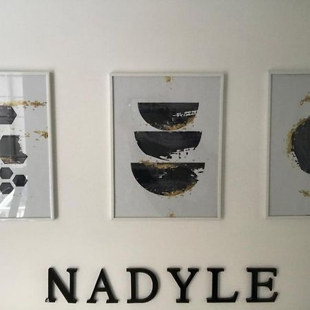 Nadyle House Hotel เนเปิลส์ ภายนอก รูปภาพ