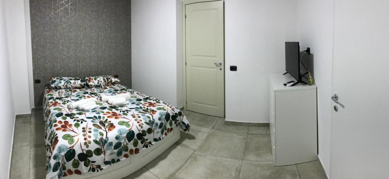 Nadyle House Hotel เนเปิลส์ ภายนอก รูปภาพ